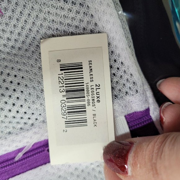 SHEFIT Seamless Athletic Cross Waist Leggings Womens Size 2 Luxe Black NWT - Picture 11 of 12